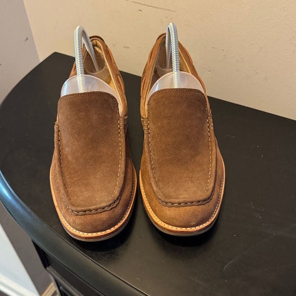 Like New UGG Men\'s Chestnut Suede Loafer main image 5